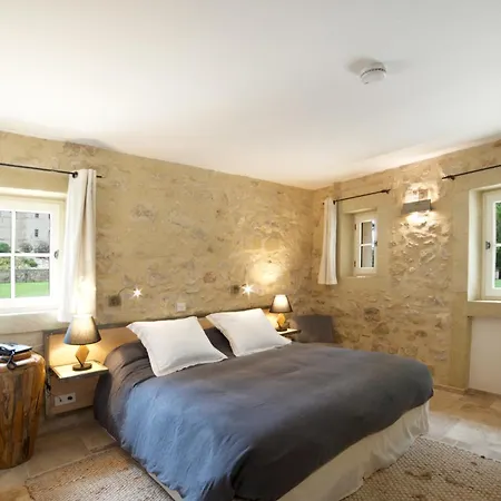 Château De Pondres Hotel 4*