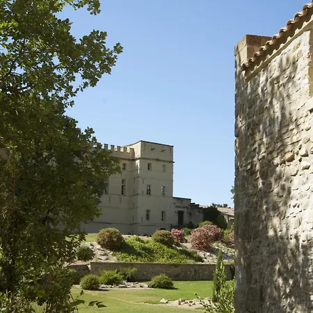 Chateau De Pondres Hotel 4*
