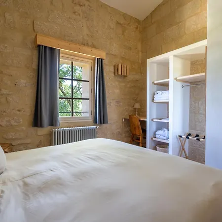 Chateau De Pondres 4* Villevieille