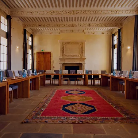 Chateau De Pondres Hotel 4*