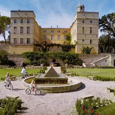 Chateau De Pondres 4*