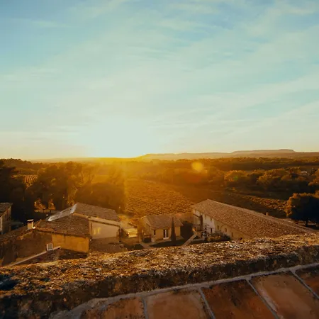 Chateau De Pondres 4*