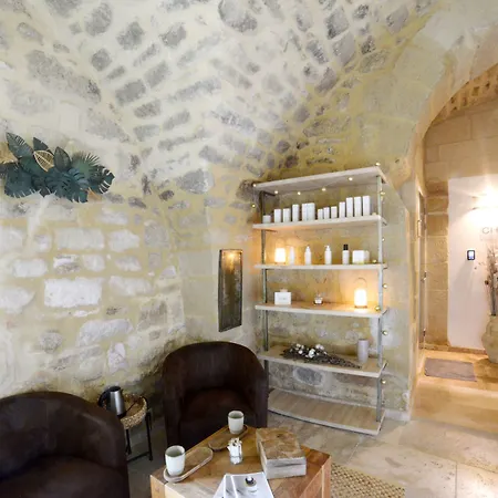 Hotel Chateau De Pondres 4*