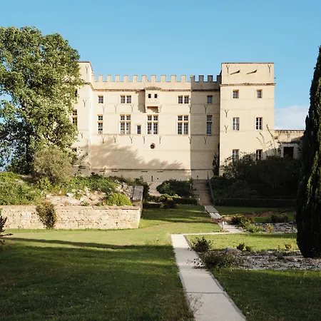 Chateau De Pondres Hotel