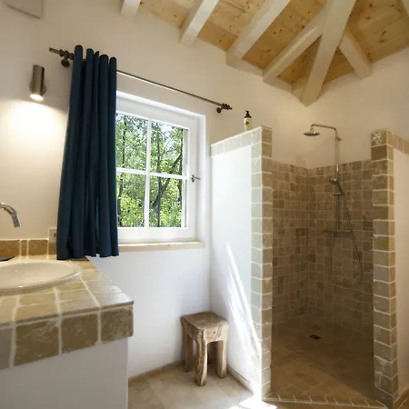 Chateau De Pondres 4*