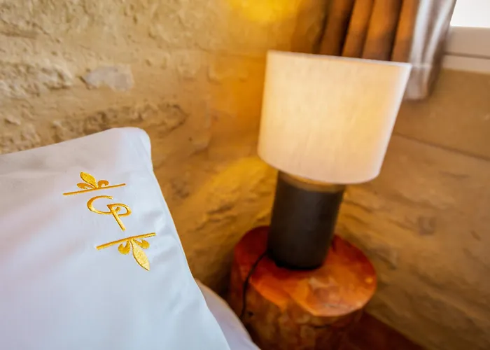 Château De Pondres Hotel