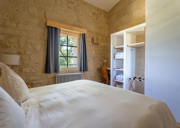 Château De Pondres 4* Villevieille