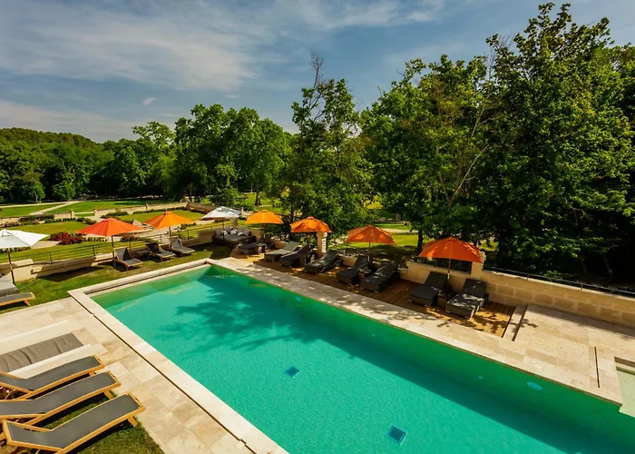 Château De Pondres Hotel