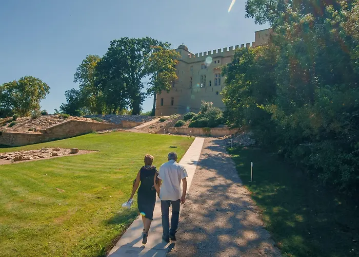 Château De Pondres Hotel